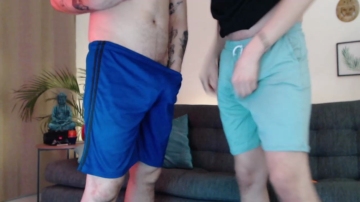 Fratguysonline  01-11-2021 video plug in